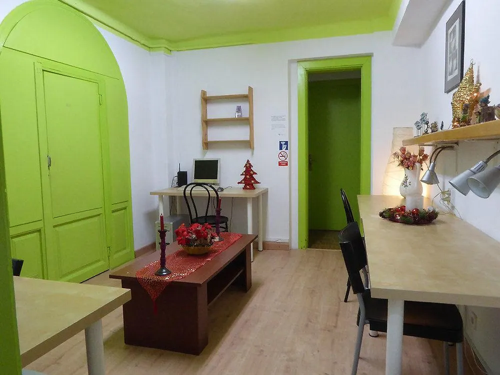 San Marius Travessera De Gracia Barcelona 2*,
